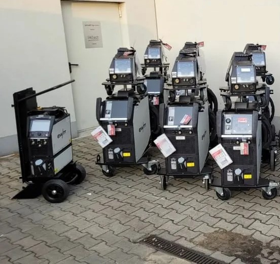 Оснащение участка по производству рам сварочными полуавтоматами EWM Taurus XQ 500