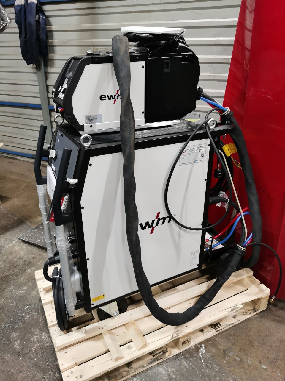 Поставка сварочных полуавтоматов EWM 