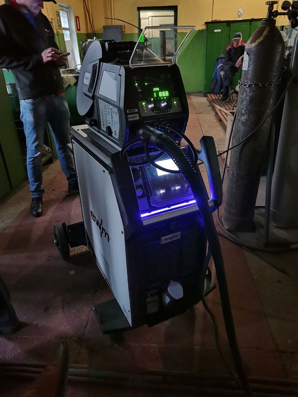 Поставка сварочного аппарата EWM Titan 