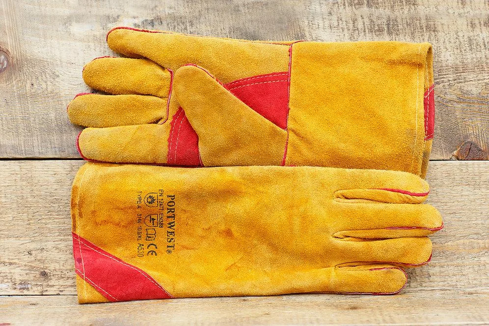 Как выбрать перчатки для сварщика