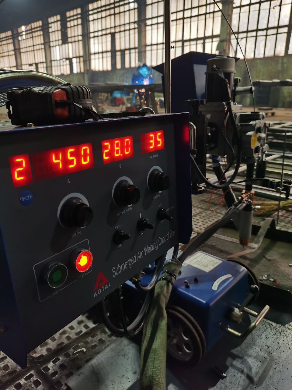 Поставка сварочного трактора Aotai STSKF-II и сварочного источника Aotai ASAW1000 - II