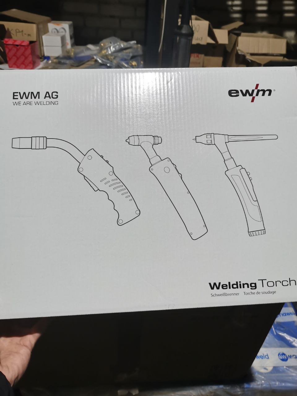 Поставка сварочных горелок с жидкостным охлаждением EWM 